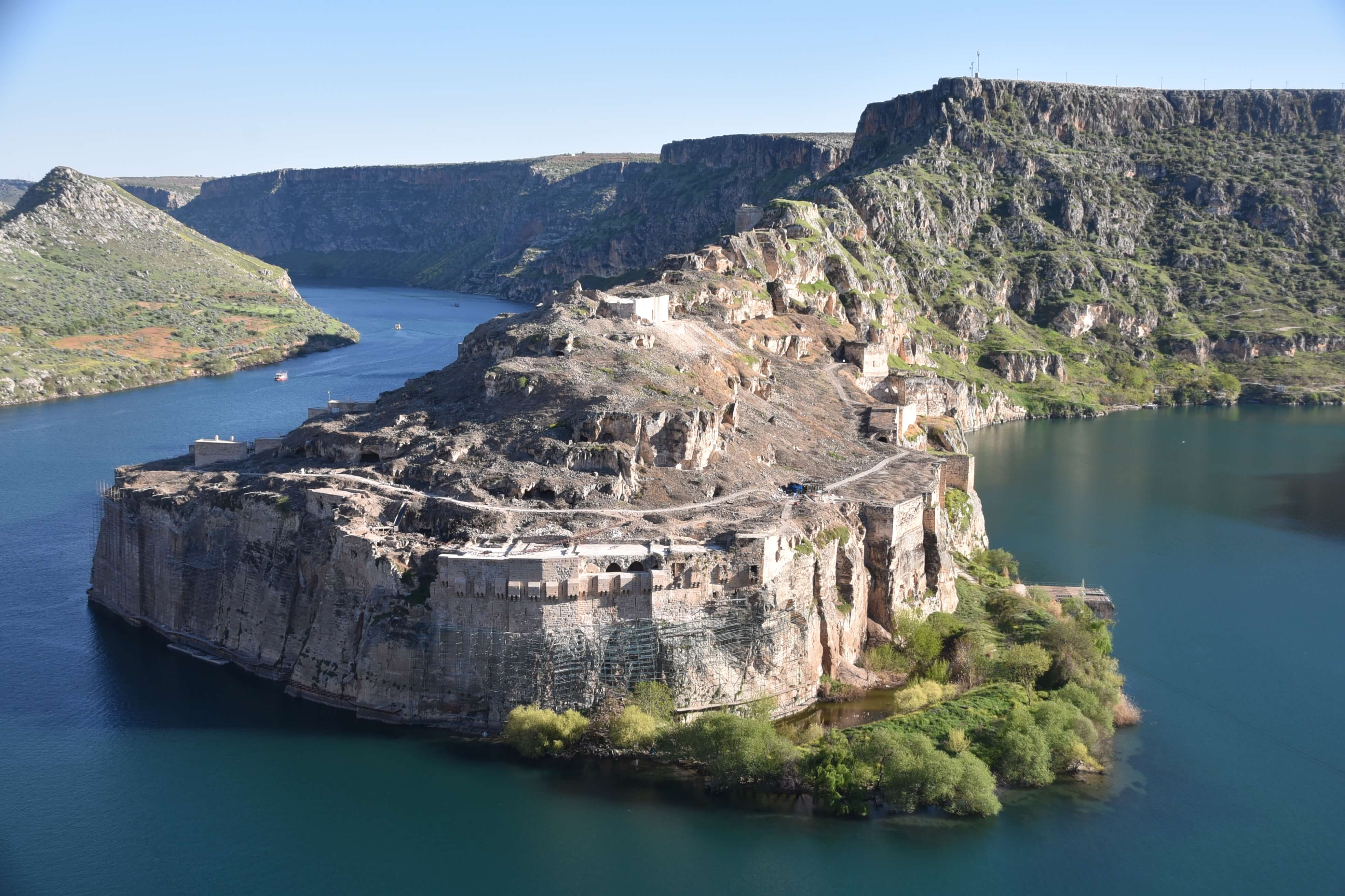 Euphrates River: A Cradle of Civilizations - Ocean Info